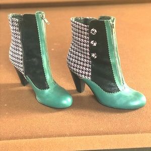 Retro Booties